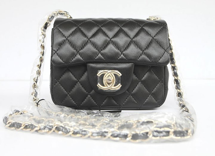 chanel mini shopper